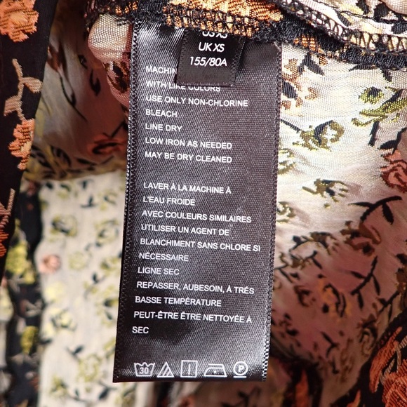 URBAN OUTFITTERS Sleeveless Black Floral Brocade Mini Dress Size XS - Picture 8 of 12